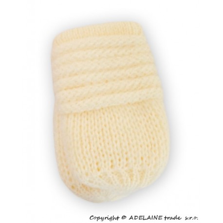 Zimní pletené  kojenecké rukavičky - smetana
